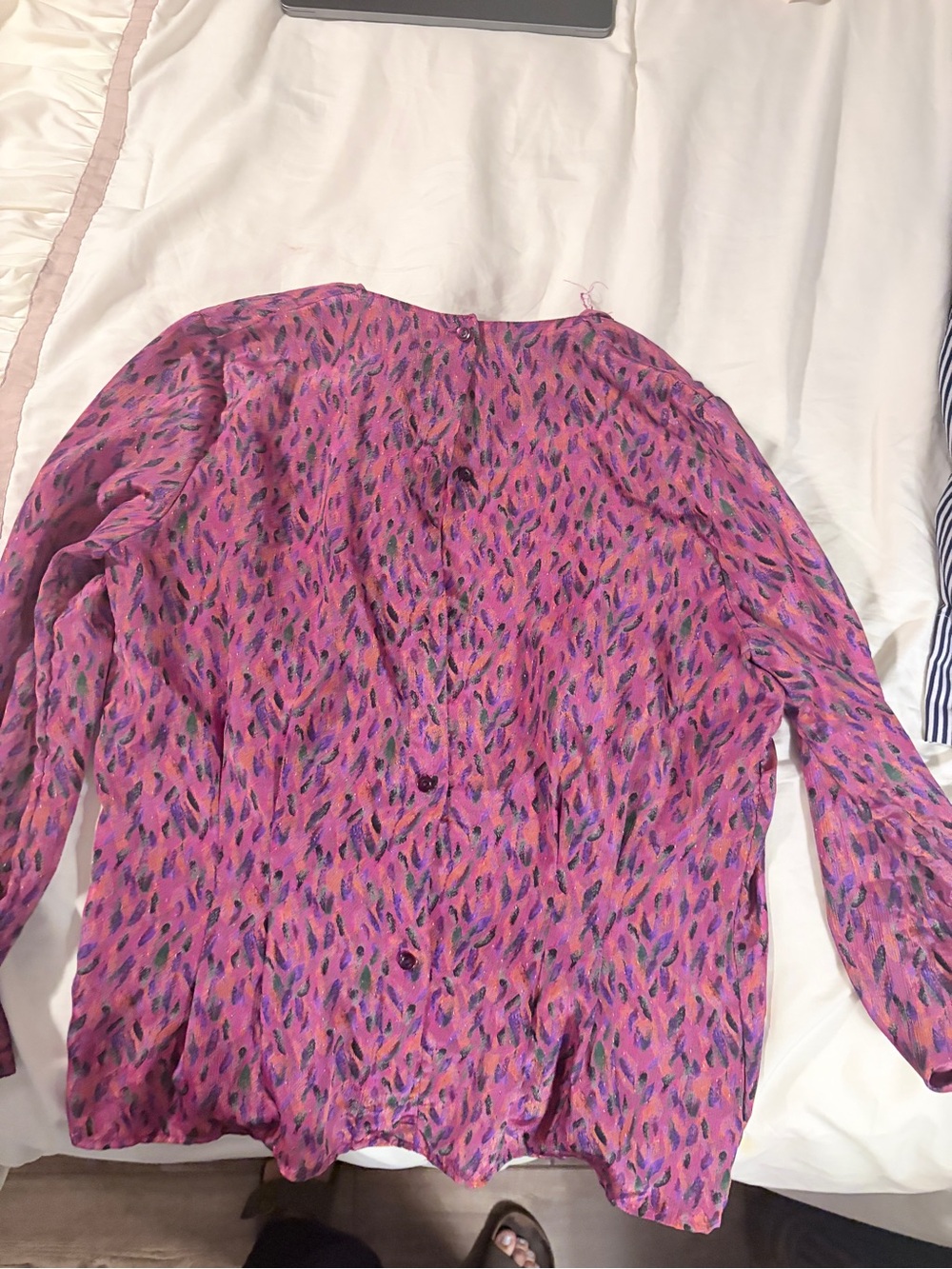 VINTAGE 🩷 Pink Printed Long-Sleeve Button-Back Women’s Top